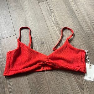 Brand new, with tags. Good American “Always Fits Swim Top” size 5/ 2XL